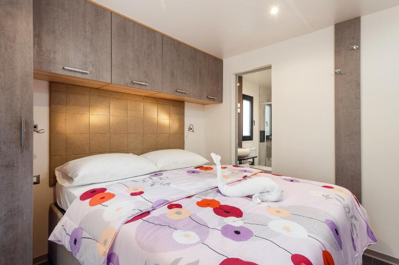 Premium Camping Homes Santa Marina, Lanterna Tar-Vabriga Luaran gambar