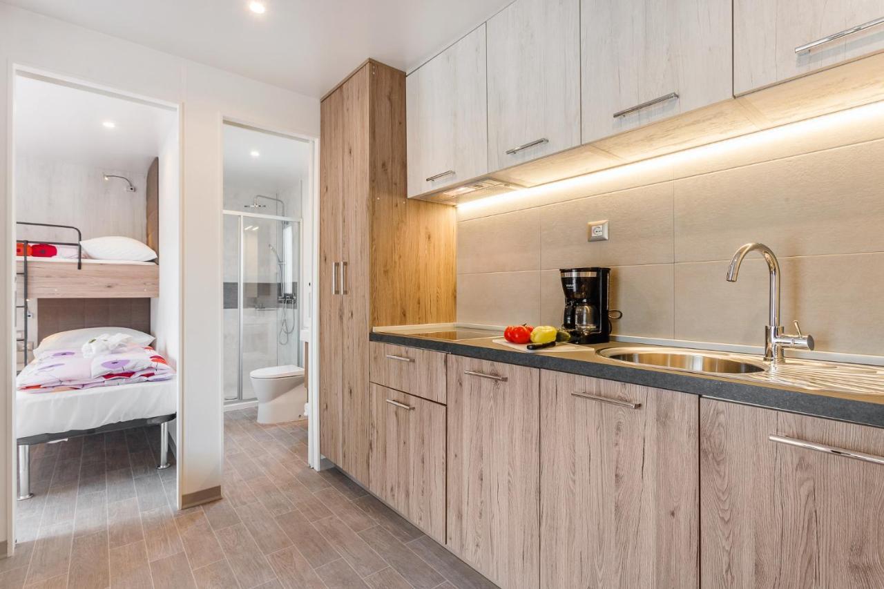 Premium Camping Homes Santa Marina, Lanterna Tar-Vabriga Luaran gambar