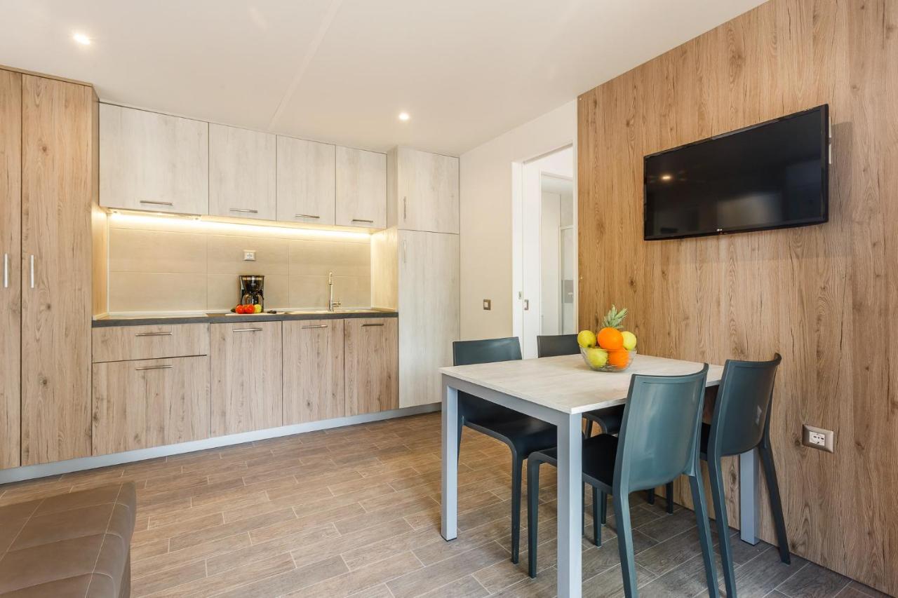 Premium Camping Homes Santa Marina, Lanterna Tar-Vabriga Luaran gambar